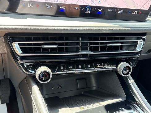 New 2026 Chevrolet Traverse LT image 19