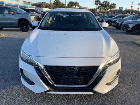 Used 2023 Nissan Sentra SV image 2