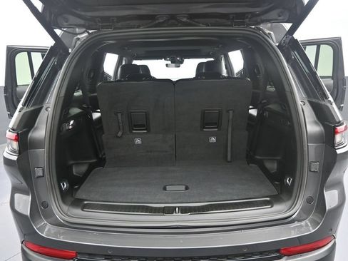 Used 2025 Jeep Grand Cherokee L Altitude AWD/4WD image 32