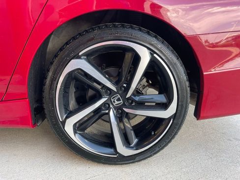 Used 2019 Honda Accord Sport image 14