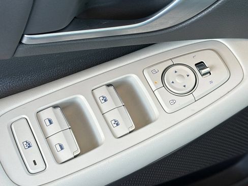 Used 2024 Hyundai Sonata SEL FWD image 18
