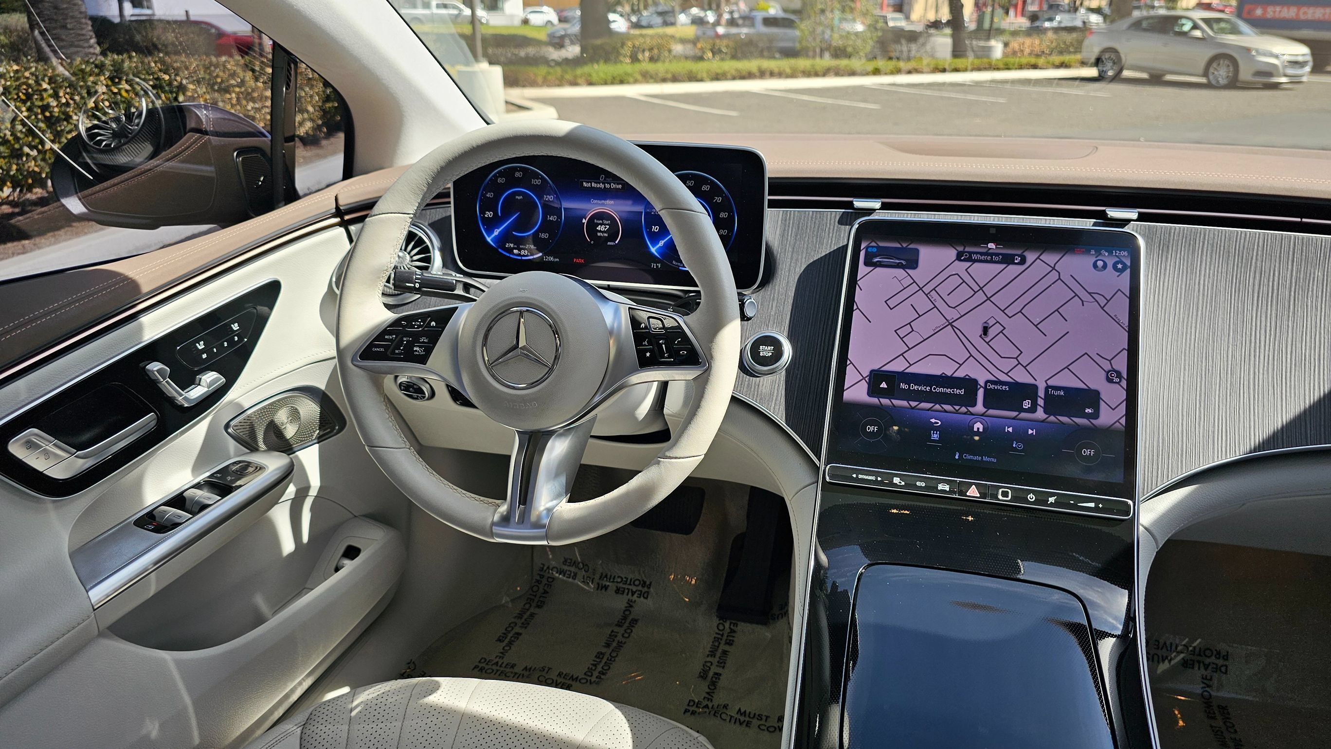 Used 2023 Mercedes-Benz EQE 500 4MATIC Sedan w/ Exclusive Trim Package image 24
