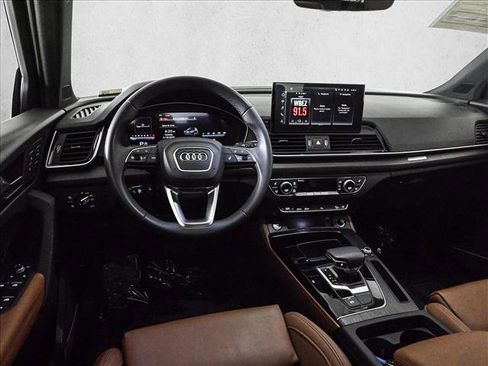 Certified 2024 Audi Q5 2.0T Premium Plus AWD/4WD image 19