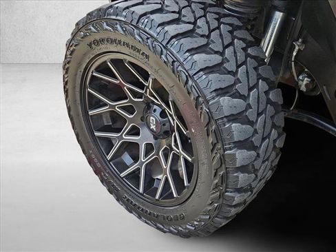 Used 2016 Jeep Wrangler Unlimited Rubicon image 13