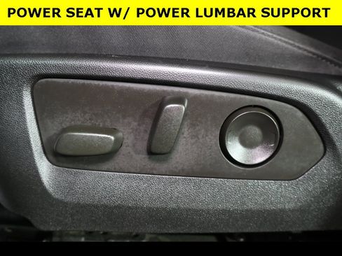 Used 2023 Chevrolet Colorado W/T w/ Advanced Trailering Package image 5