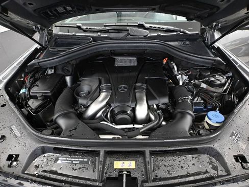 Used 2017 Mercedes-Benz GLS 550 4MATIC image 53
