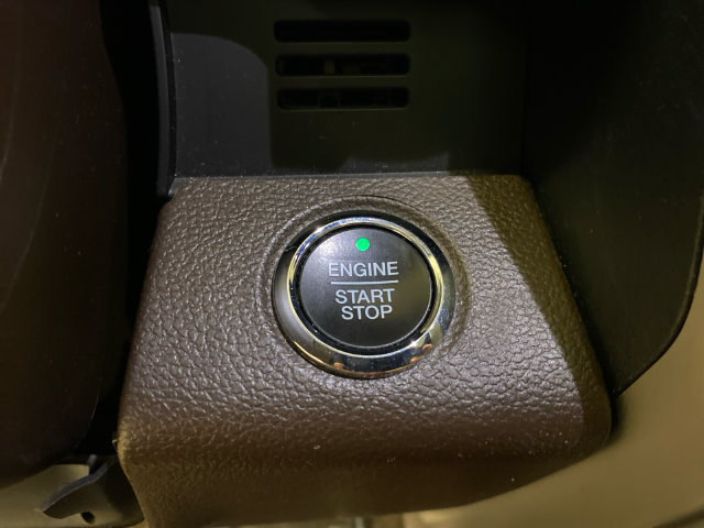 Used 2018 Ford F150 King Ranch w/ Equipment Group 601A Luxury AWD/4WD image 21