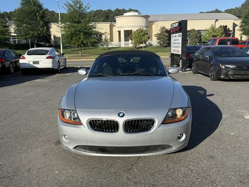 Used 2004 BMW Z4 2.5i RWD image 11