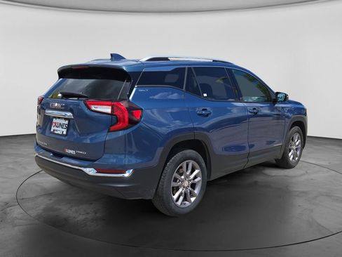 Used 2024 GMC Terrain SLT AWD/4WD image 9