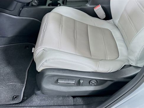 Used 2018 Honda CR-V EX-L image 19