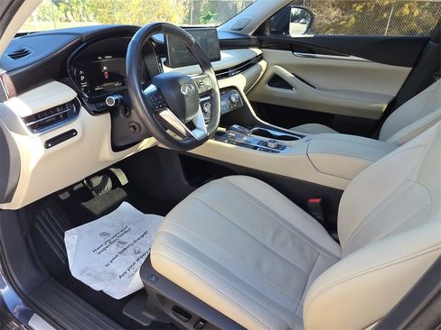 Used 2022 INFINITI QX60 Sensory w/ Cargo Package image 28