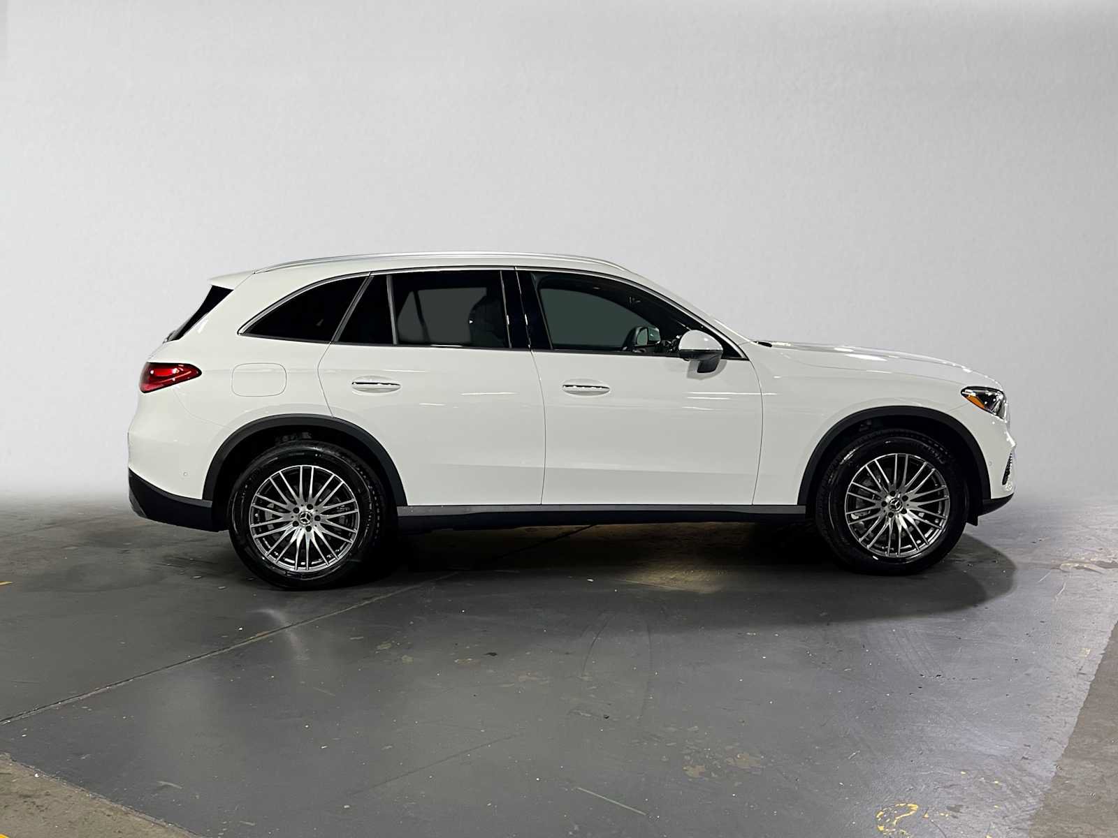 Certified 2026 Mercedes-Benz GLC 300 4MATIC image 2