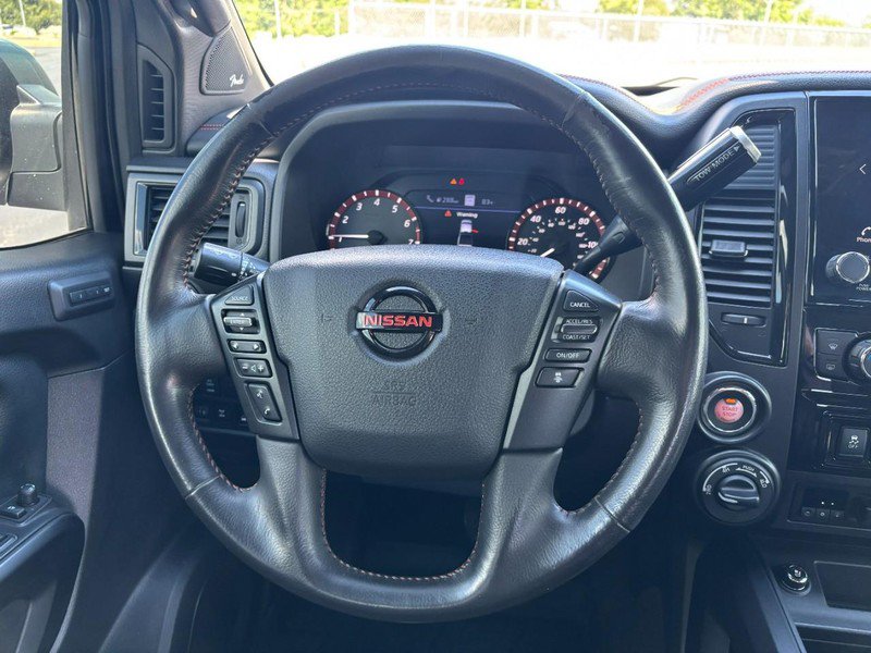 Used 2022 Nissan Titan PRO-4X w/ Pro-4x Convenience Package AWD/4WD image 12
