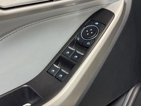 Used 2023 Ford Explorer XLT w/ Equipment Group 202A image 10