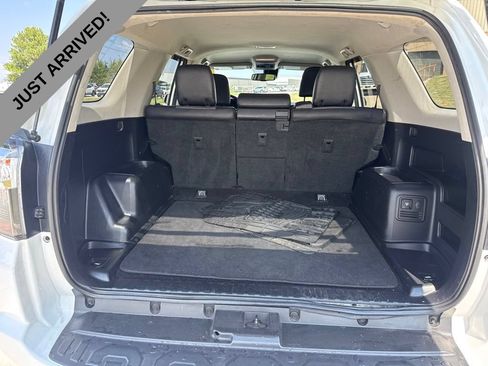 Used 2020 Toyota 4Runner SR5 Premium AWD/4WD image 14