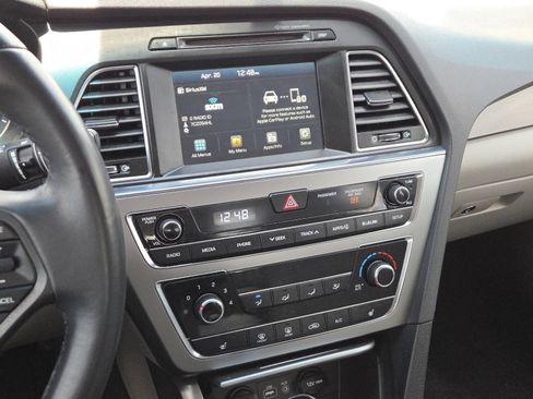 Used 2017 Hyundai Sonata Sport w/ Value Edition Package 02 FWD image 28