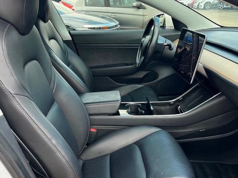 Used 2018 Tesla Model 3 RWD image 12
