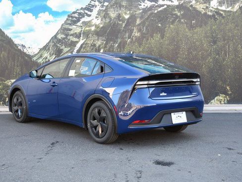 New 2026 Toyota Prius Plug-In Hybrid image 3