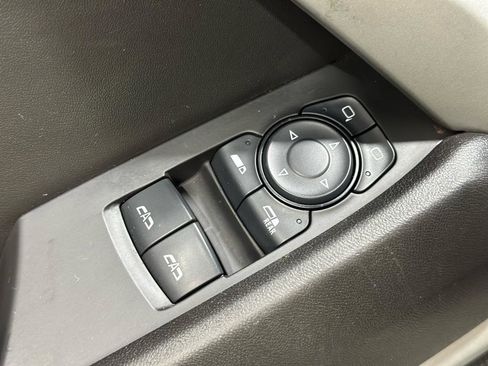 Used 2017 Chevrolet Camaro LT image 27