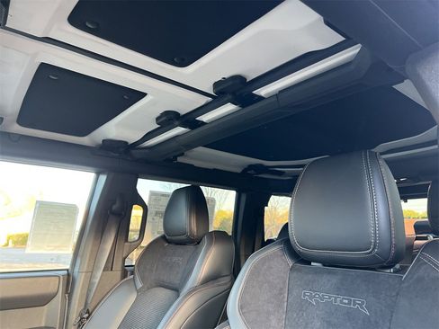 New 2025 Ford Bronco Raptor image 19