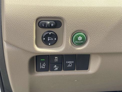 Used 2022 Honda Ridgeline RTL image 16