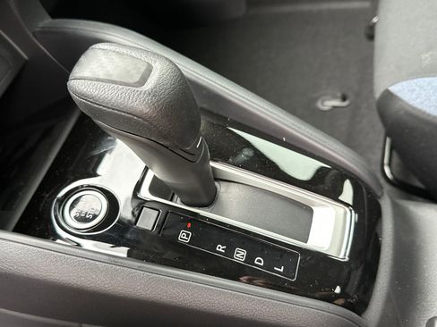 New 2025 Nissan Versa SV w/ Trunk Package image 32