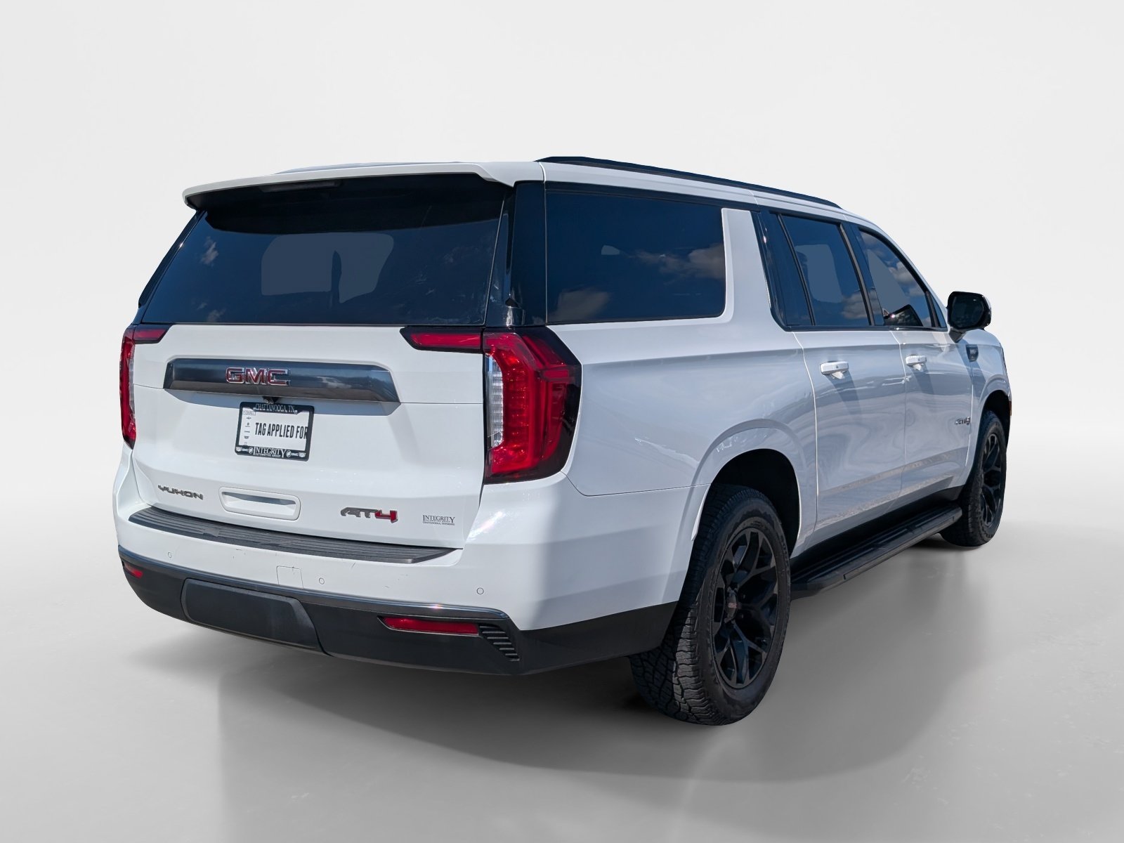 Used 2021 GMC Yukon XL AT4 w/ Rear Media and Nav Package AWD/4WD image 6