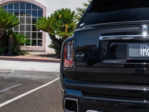 New 2026 Rolls-Royce Cullinan AWD/4WD image 47