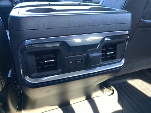 Used 2021 GMC Sierra 1500 Denali w/ Denali Premium Package image 16