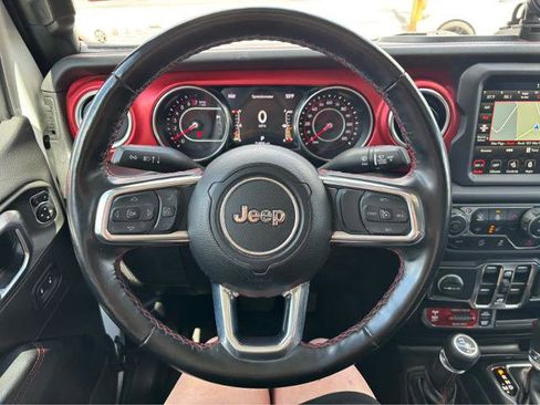 Used 2022 Jeep Gladiator Rubicon w/ Cold Weather Group AWD/4WD image 18