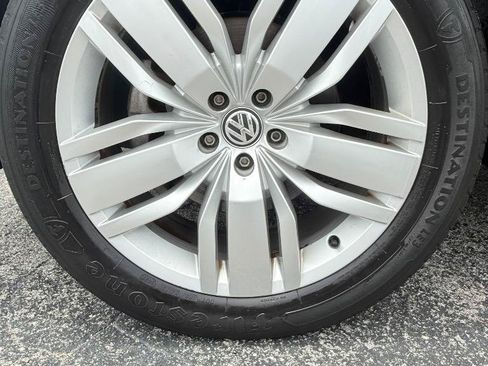Used 2019 Volkswagen Atlas SE w/ Towing Package FWD image 21