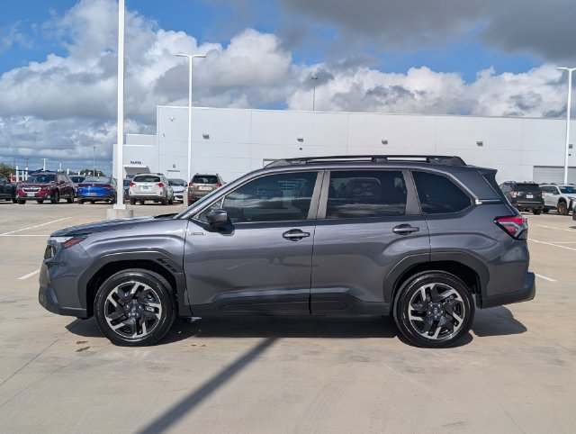 Used 2026 Subaru Forester Premium AWD/4WD image 3
