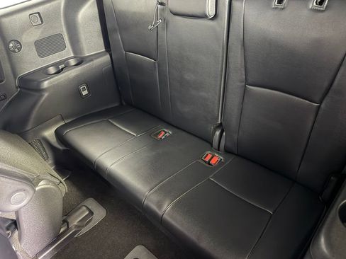 Used 2026 Toyota Highlander XLE AWD/4WD image 25