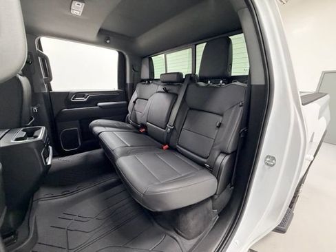 Certified 2025 Chevrolet Silverado 3500 LTZ w/ LTZ Premium Package AWD/4WD image 23