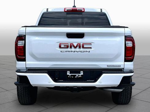 Used 2025 GMC Canyon Elevation RWD image 5
