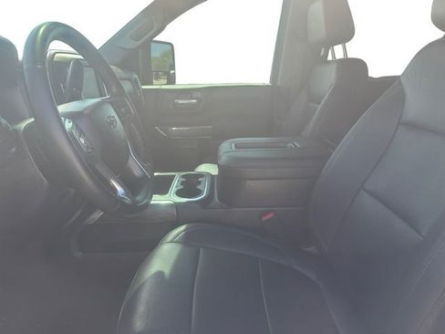 Used 2022 Chevrolet Silverado 2500 LTZ w/ LTZ Plus Package image 9