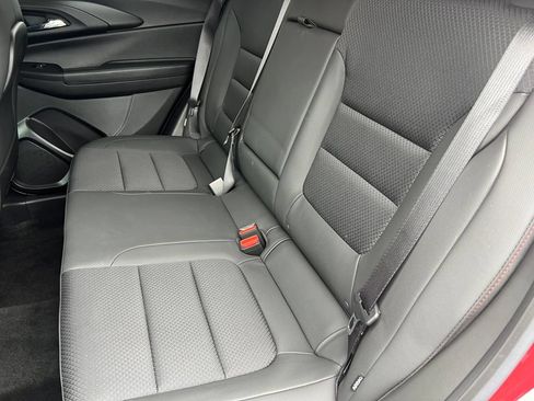 Used 2023 Chevrolet TrailBlazer RS w/ Convenience Package AWD/4WD image 15
