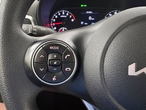 Used 2022 Kia Soul LX FWD image 29