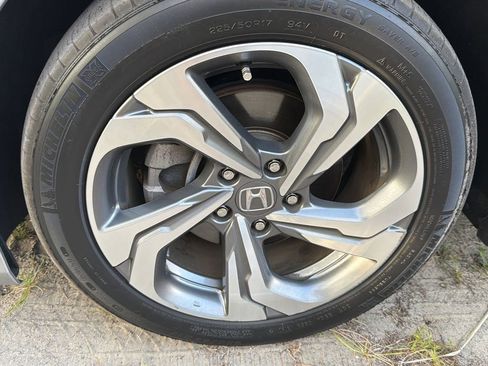 Used 2020 Honda Accord EX image 5