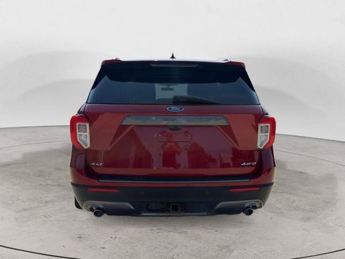 Used 2022 Ford Explorer XLT AWD/4WD image 6