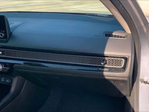 Used 2022 Honda Civic EX image 16