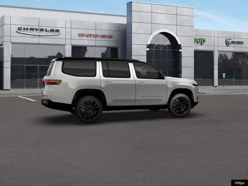 New 2026 Jeep Grand Wagoneer Summit image 12