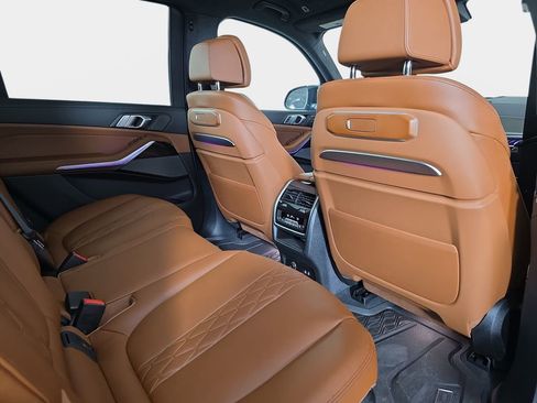 New 2026 BMW X7 M60i image 10