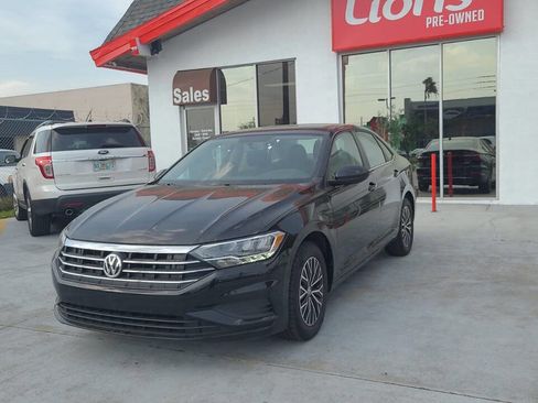 Used 2021 Volkswagen Jetta S image 3