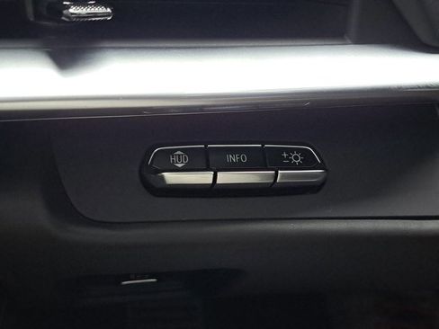 Used 2022 Chevrolet Corvette Stingray Premium Conv w/ Z51 Performance Package image 25