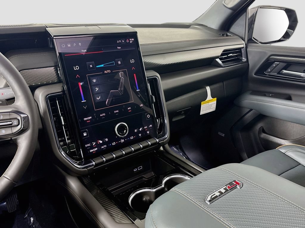 New 2026 GMC Yukon XL AT4 AWD/4WD image 24