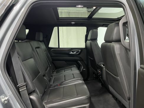 Used 2021 Chevrolet Tahoe LT w/ LT Signature Package AWD/4WD image 32
