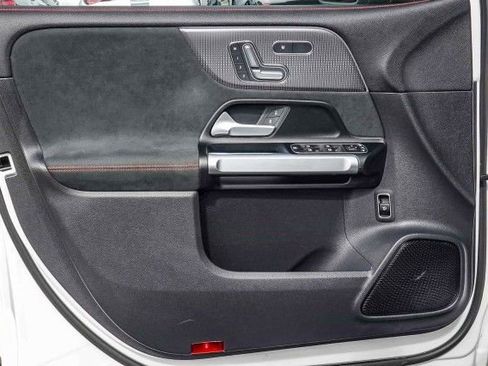 Used 2023 Mercedes-Benz EQB 350 4MATIC SUV image 24