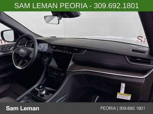 New 2025 Jeep Grand Cherokee Limited image 30