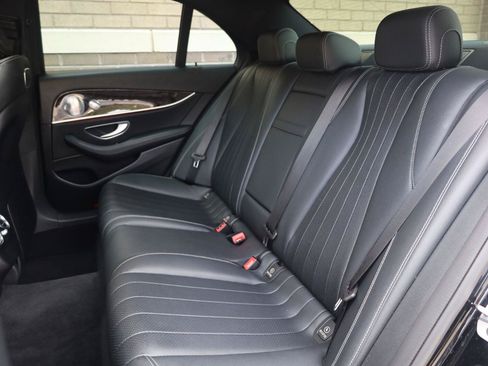 Used 2019 Mercedes-Benz E 300 image 22